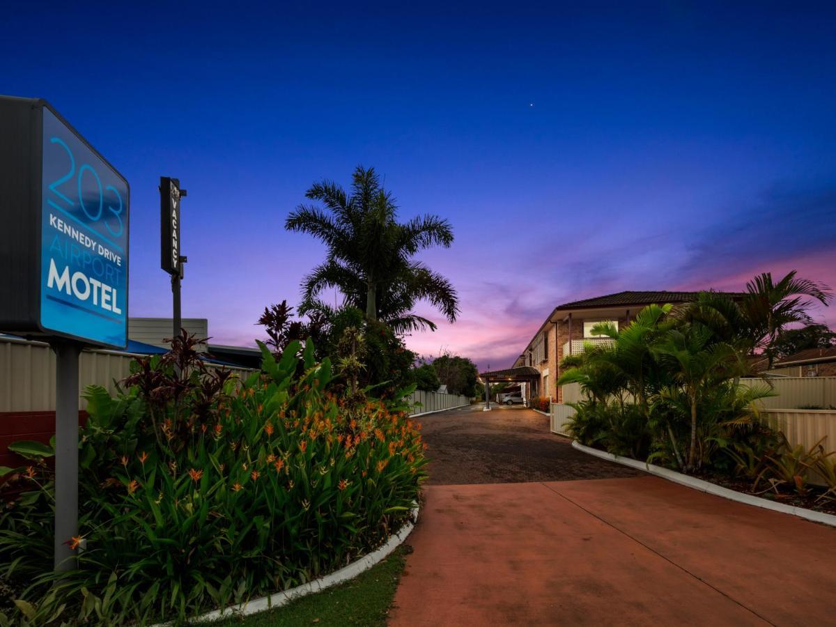 Kennedy Drive Airport Motel Твид-Хедс Экстерьер фото