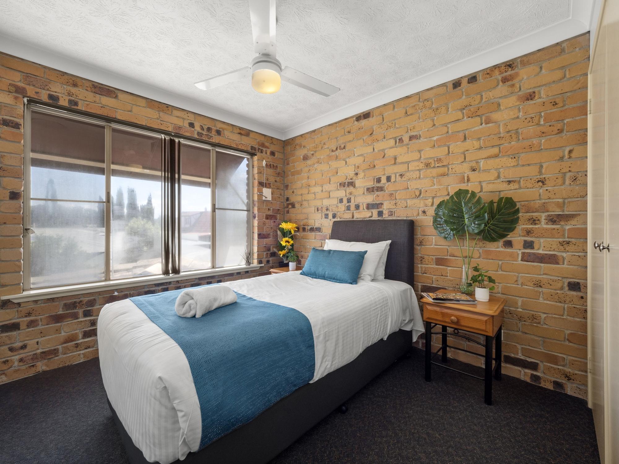 Kennedy Drive Airport Motel Твид-Хедс Экстерьер фото