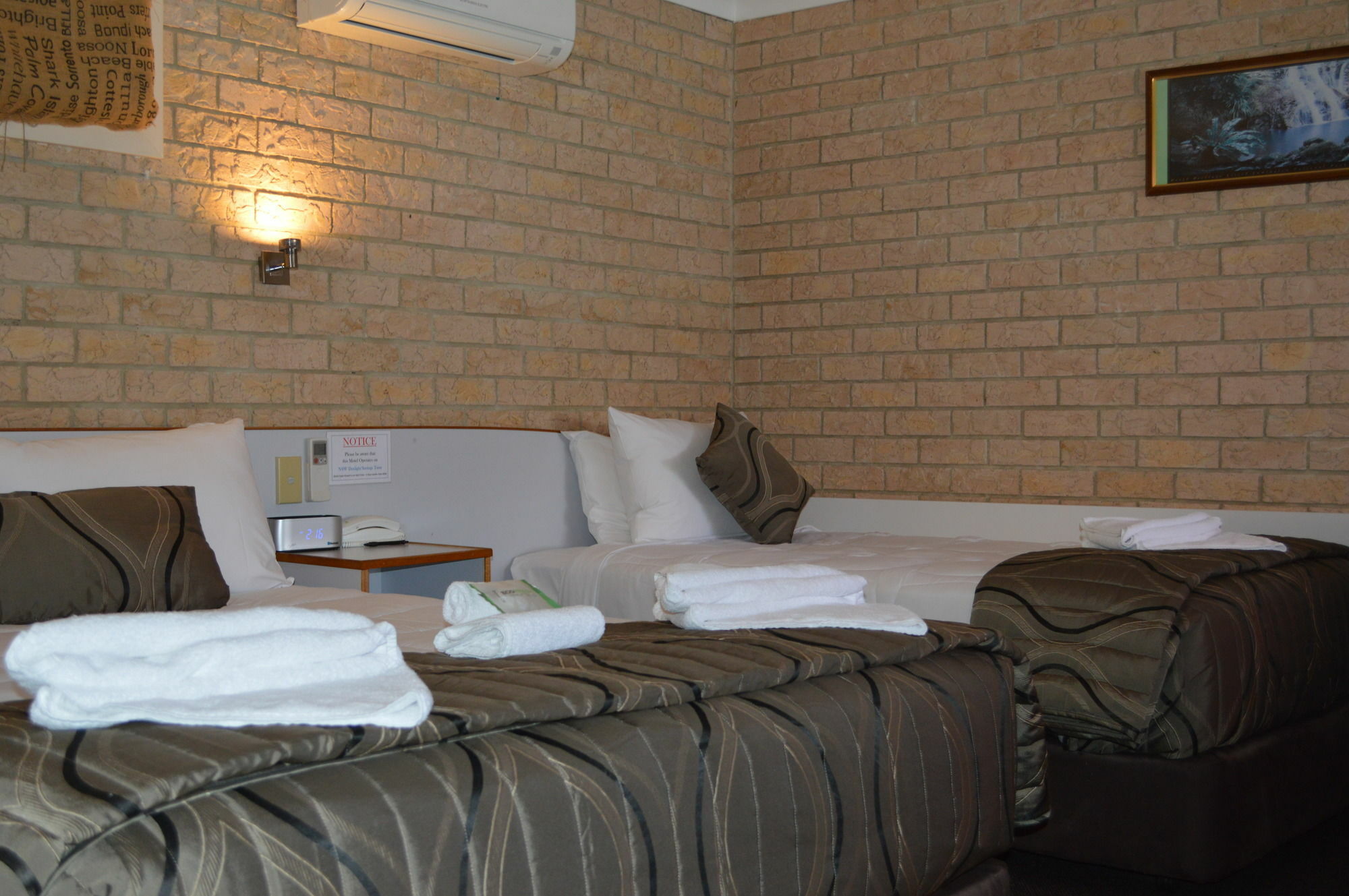 Kennedy Drive Airport Motel Твид-Хедс Экстерьер фото
